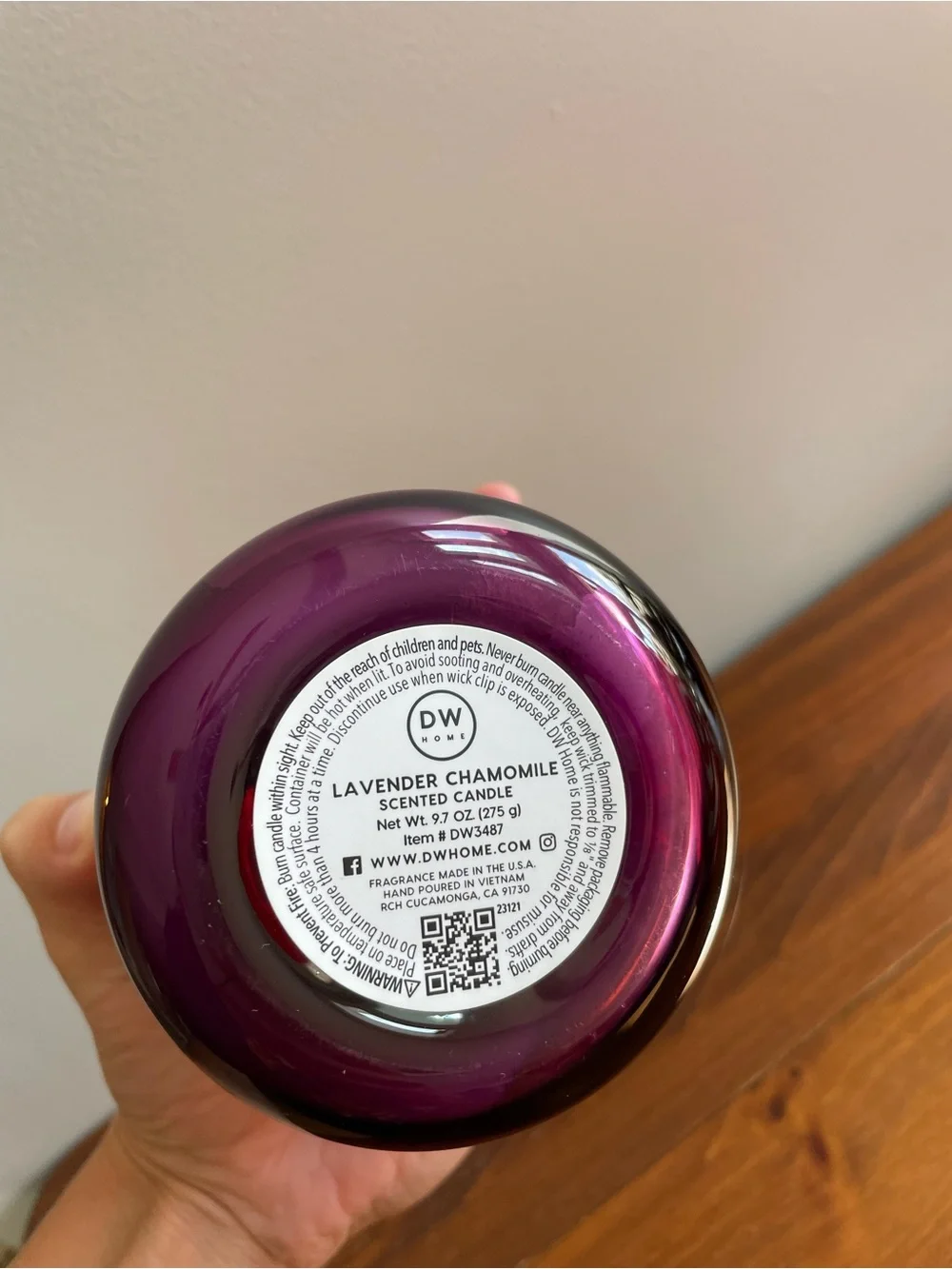New DW Home Lavender Chamomile Scented Candle in Purple and Black 9.7 OZ.